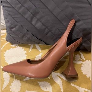 ASOS Curved Heel Slingback Kitten Heel Brown Shoes 39 8 NWT